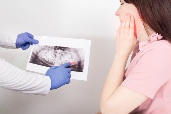Symptoms Toothache and Swelling